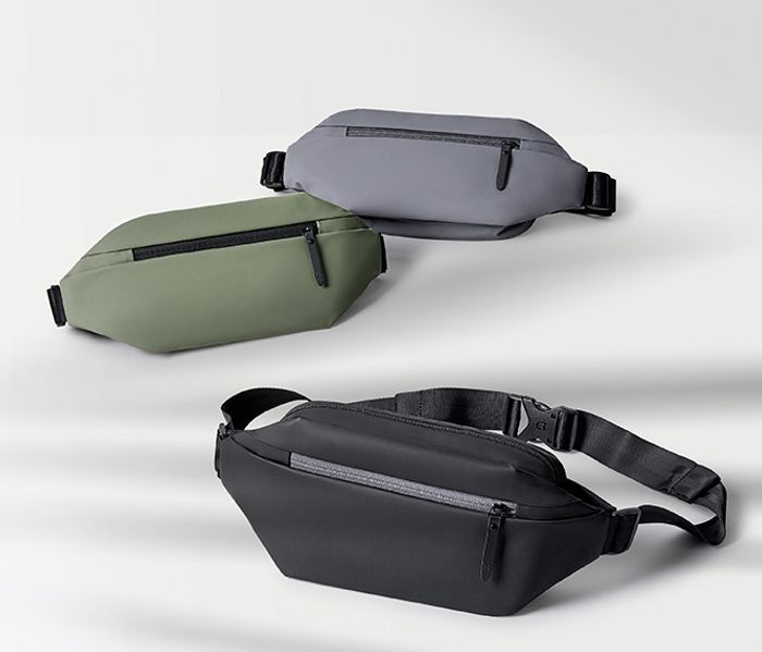 Multifunctional Sports and Leisure Chest Bag