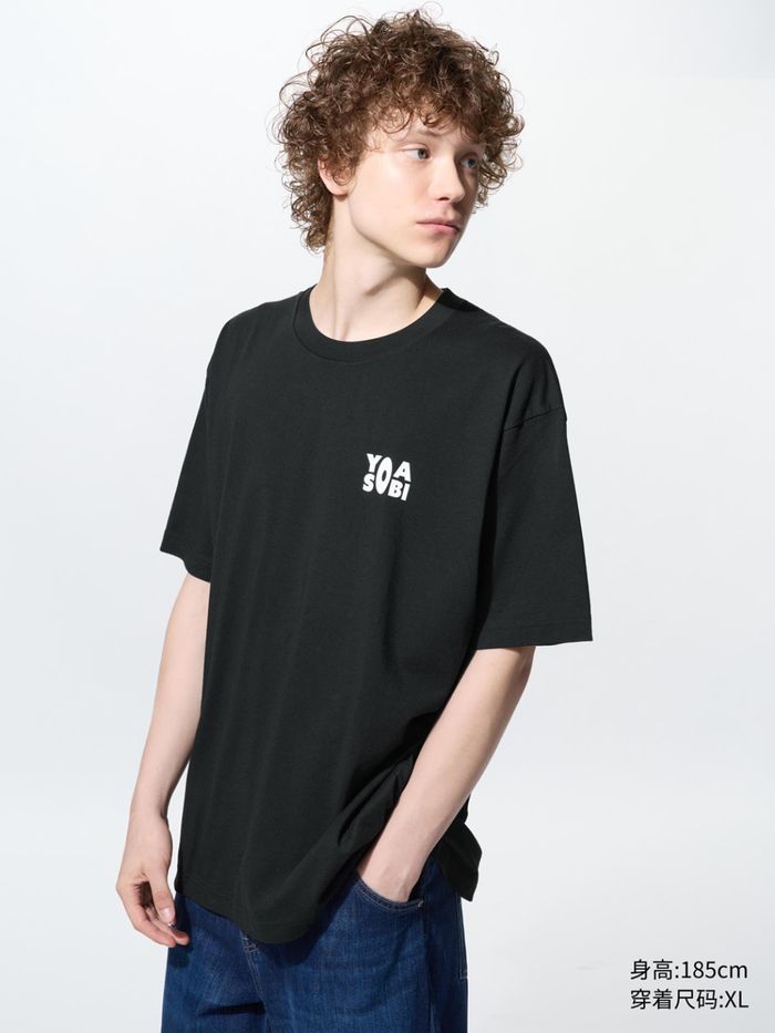 UNIQLO YOASOBI футболка