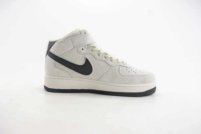 Nike Air Force 1 Mid