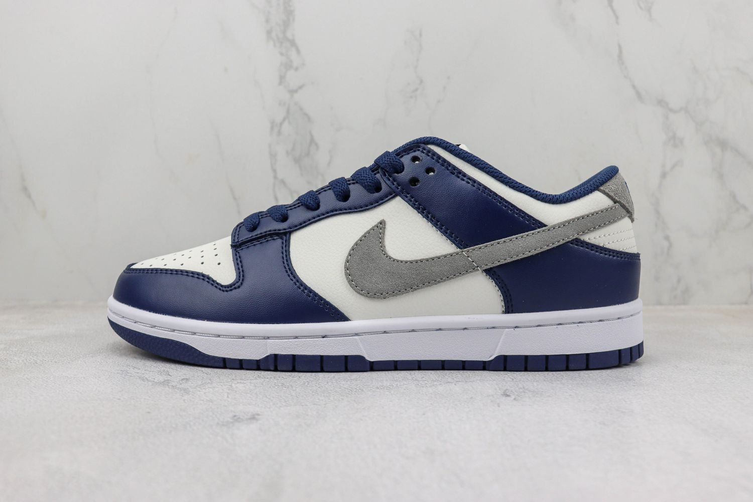 Nike Dunk Low Midnight Navy