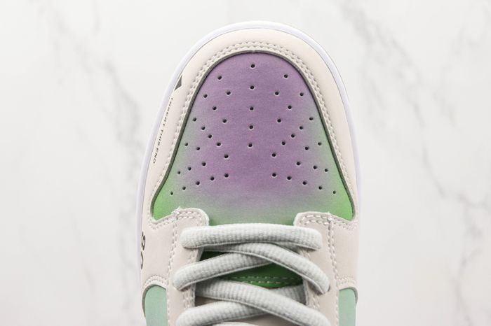 NIKE SB Dunk Low 167