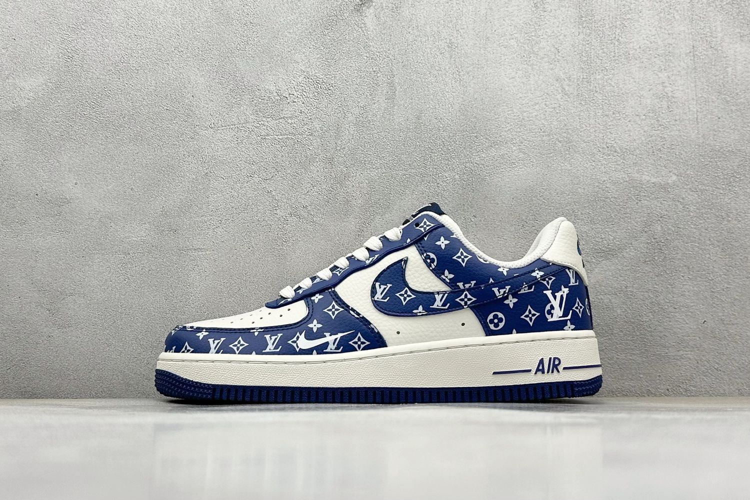 Nike Airforce 1 Low x LV 05
