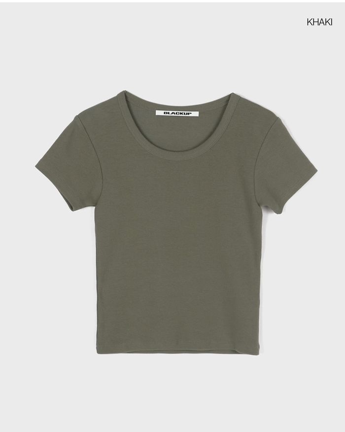 Uniqlo short-sleeved T-shirt