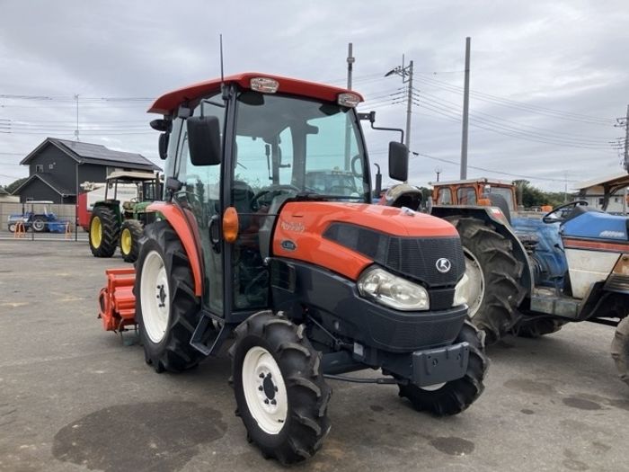 Kubota L31 tractor