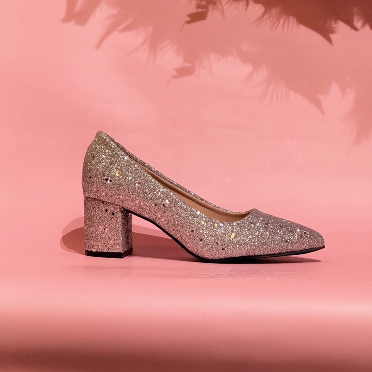 Бүжгийн гутал /шинэ загвар/