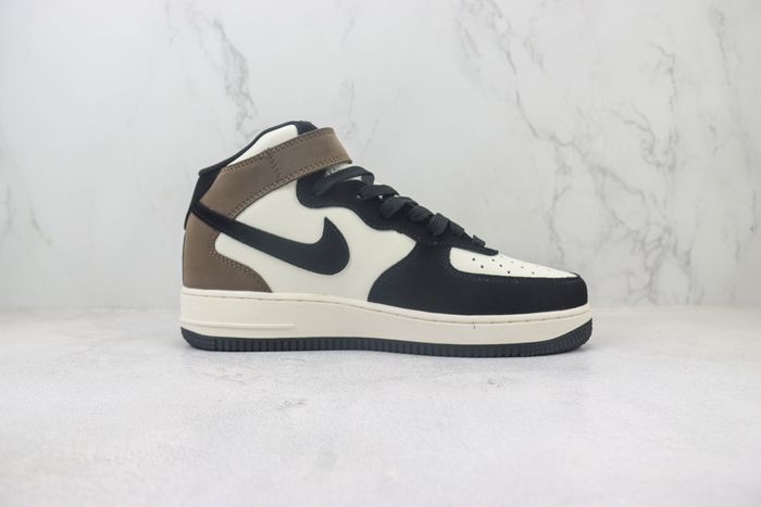 Nike Air Force 1 Mid