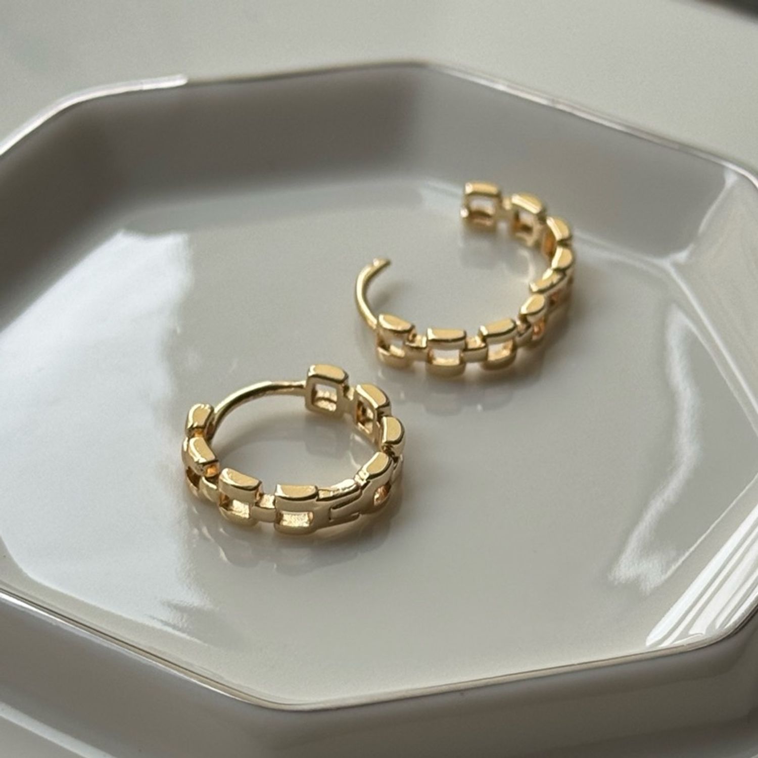 Mini chain hoops