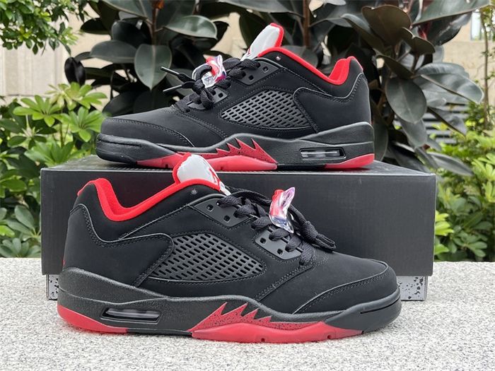 Air Jordan 5 Low “Alternate”