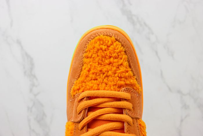 Nike SB Dunk Low Grateful Dead Bears Orange