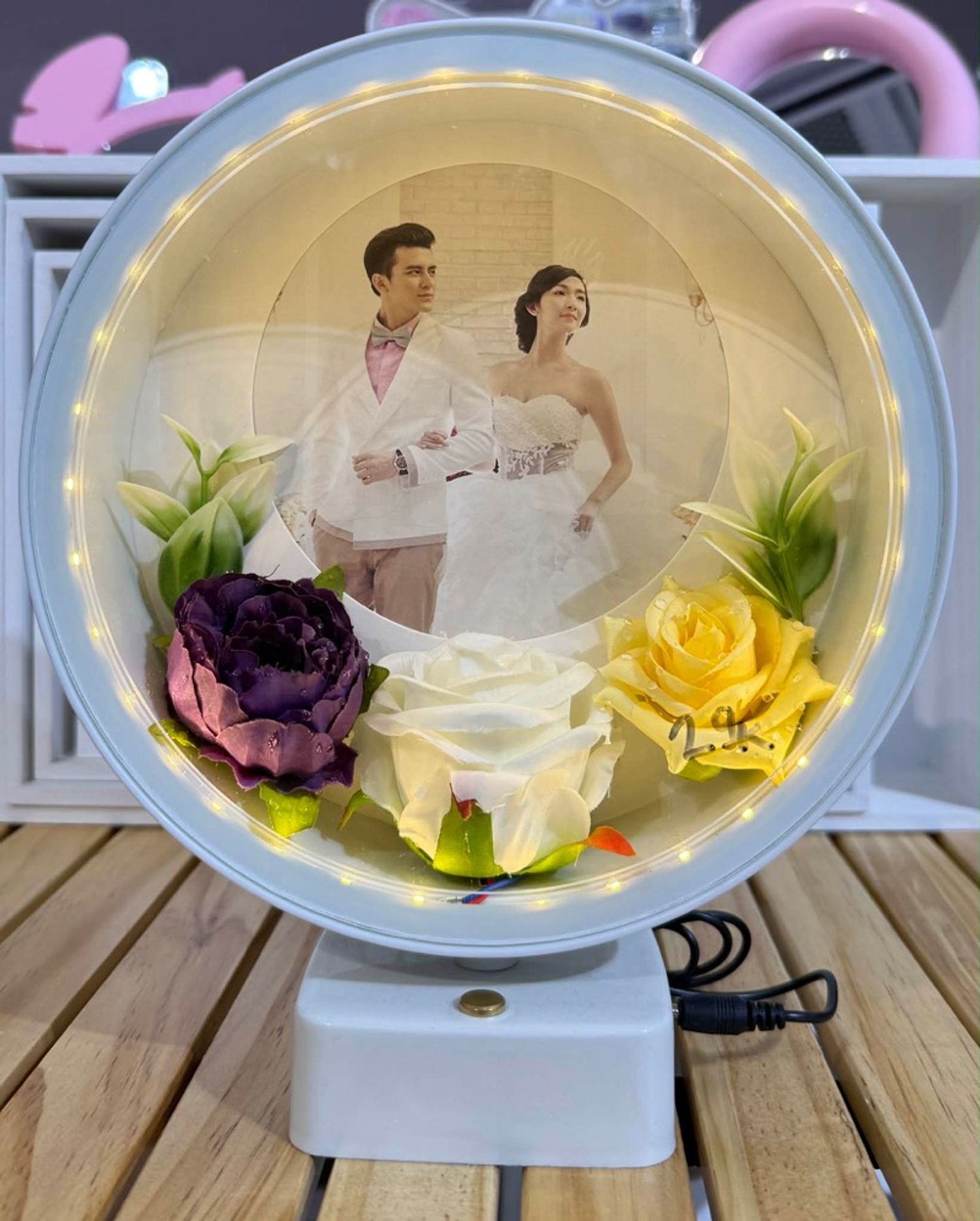 Жааз гэрэлтэй