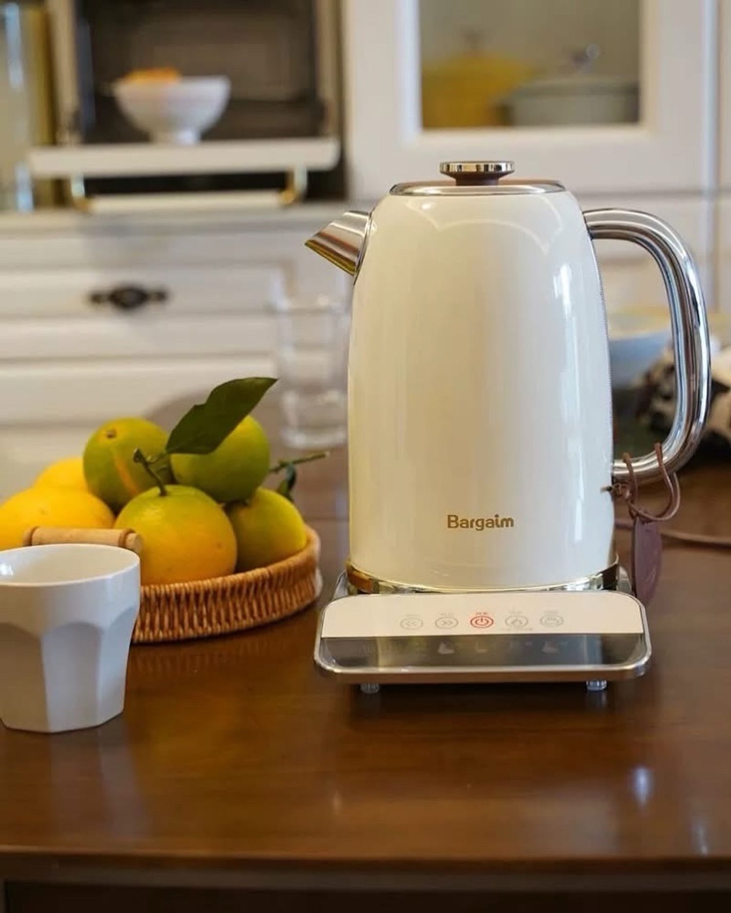 Халуунаа барьдаг ус буцалгагч