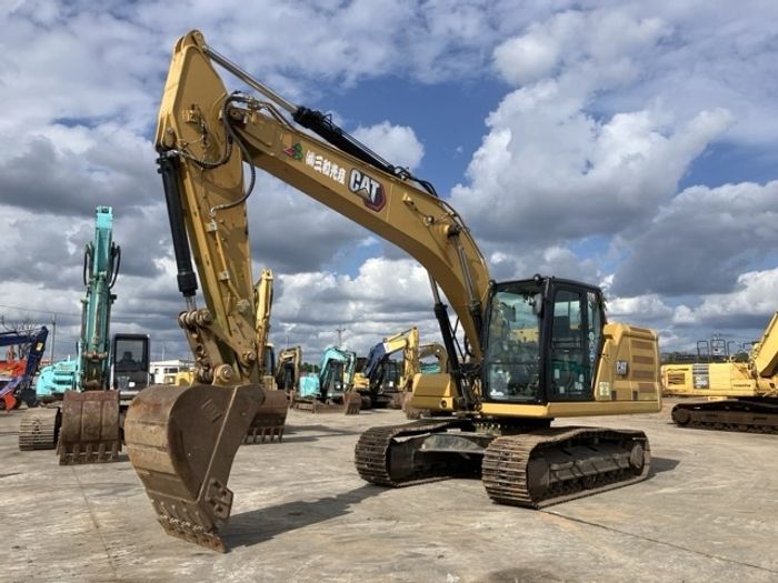 CAT 320 excavator