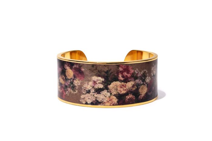 Зуны цэцэгс бугуйвч