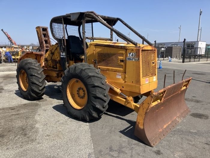 IWAFUJI LOg tracto t40