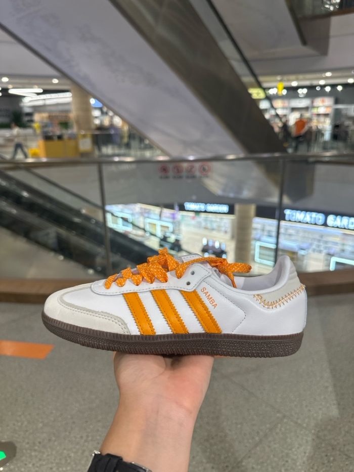 ADIDAS Гутал