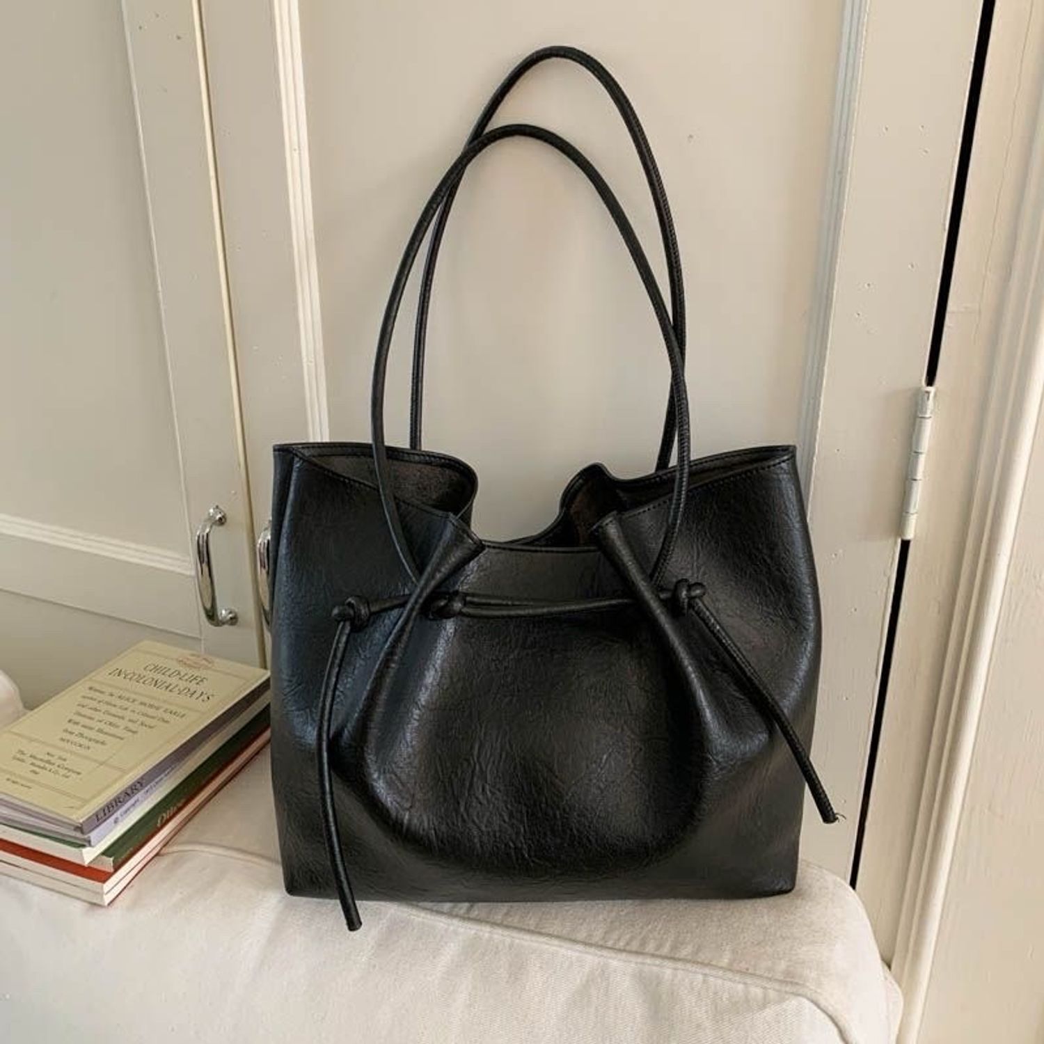 Арьсан цүнх кошлоктой
