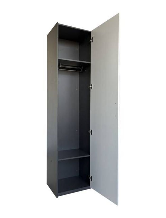 Хувцасны модон шүүгээ