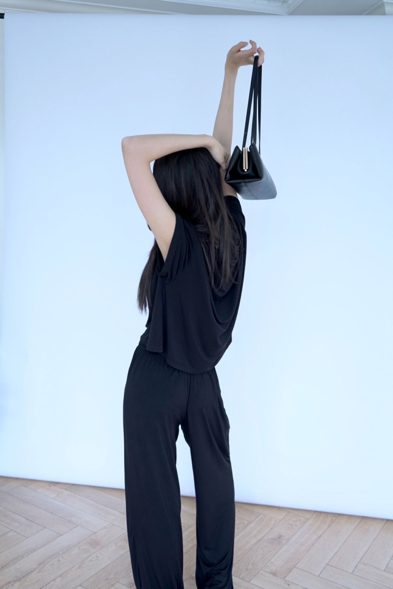 https://cdn.zochil.shop/312bf7e1-d838-4fde-ad57-95447e9c5118_t1500.jpg