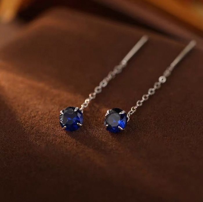 Мөнгөн ээмэг гинжтэй цэнхэр