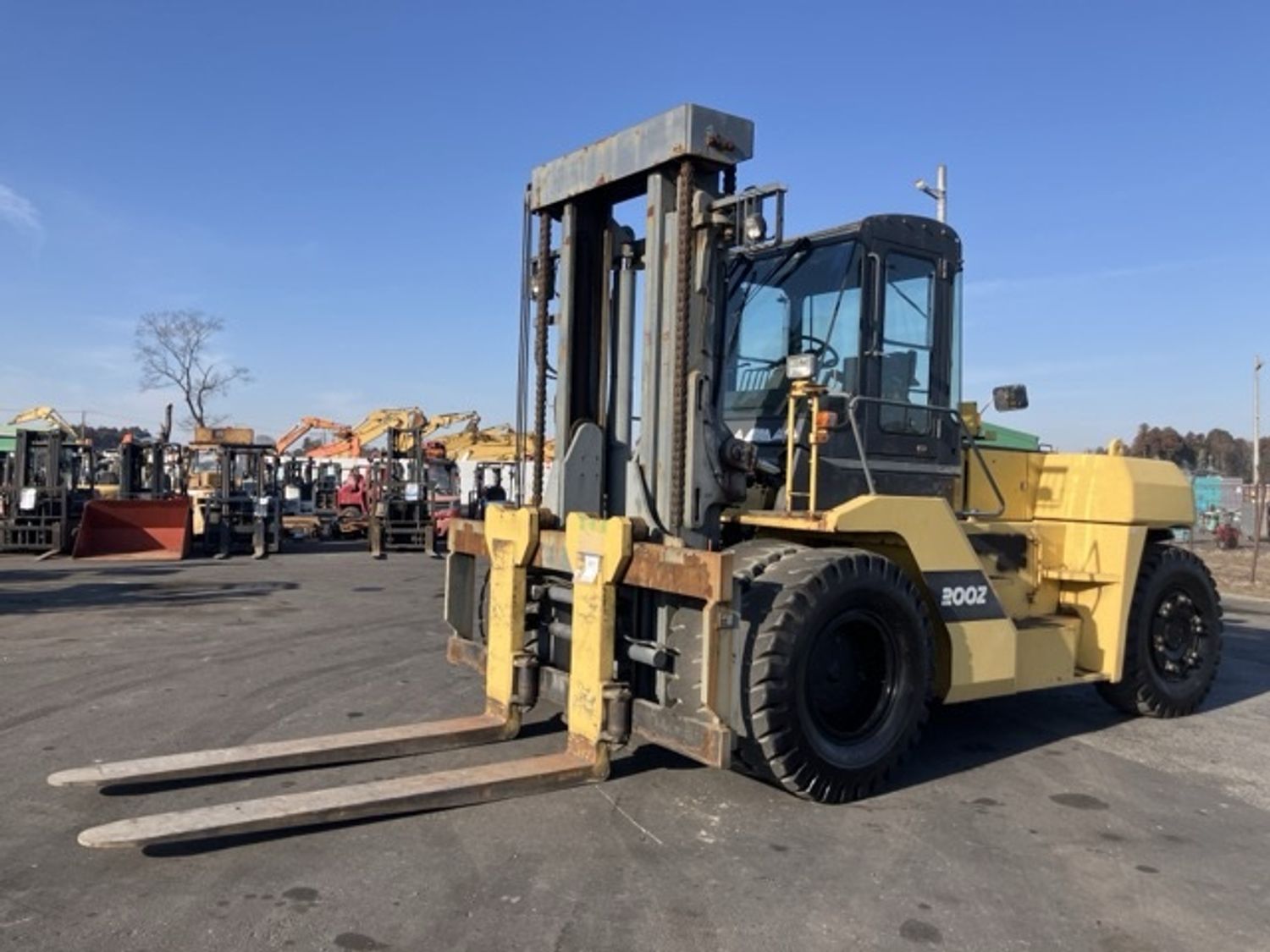 Komatsu сэрээт өргөгч 20 тон