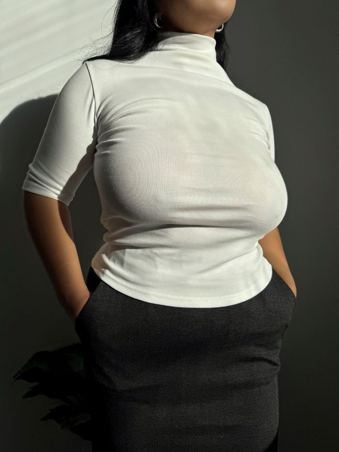 Turtleneck midi sleeve top