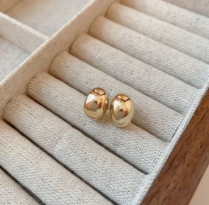 Тренд ээмэг