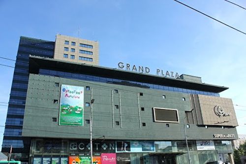 Гранд плаза салбар