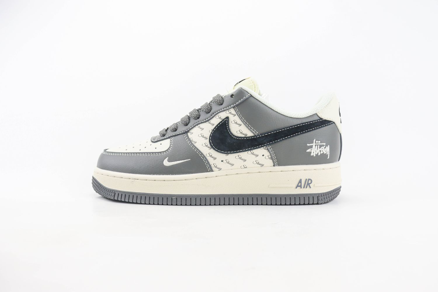  Nike Air Force 1 Low x Stussy 77
