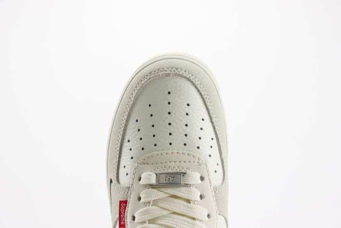 Nike Air Force 1 Low x supreme 57