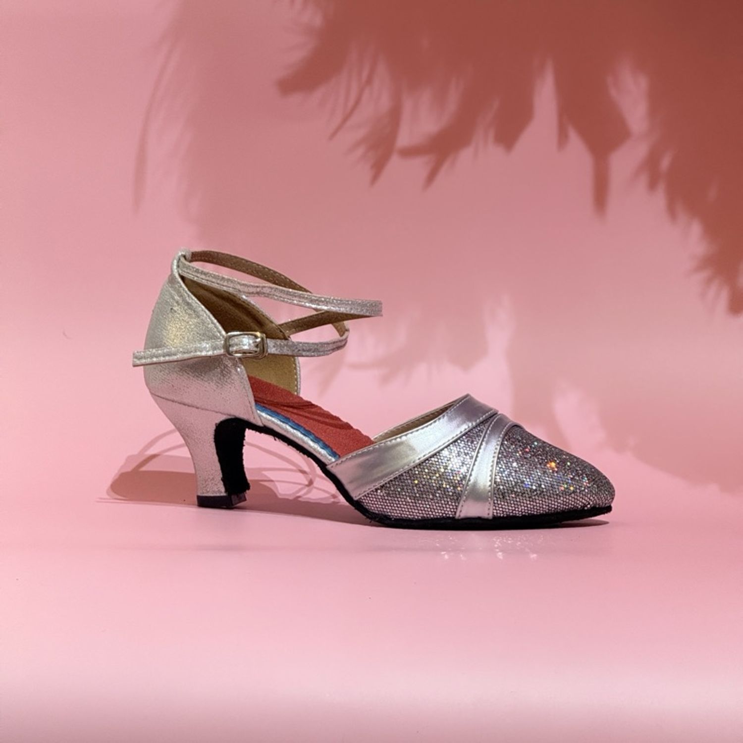 Бүжгийн гутал