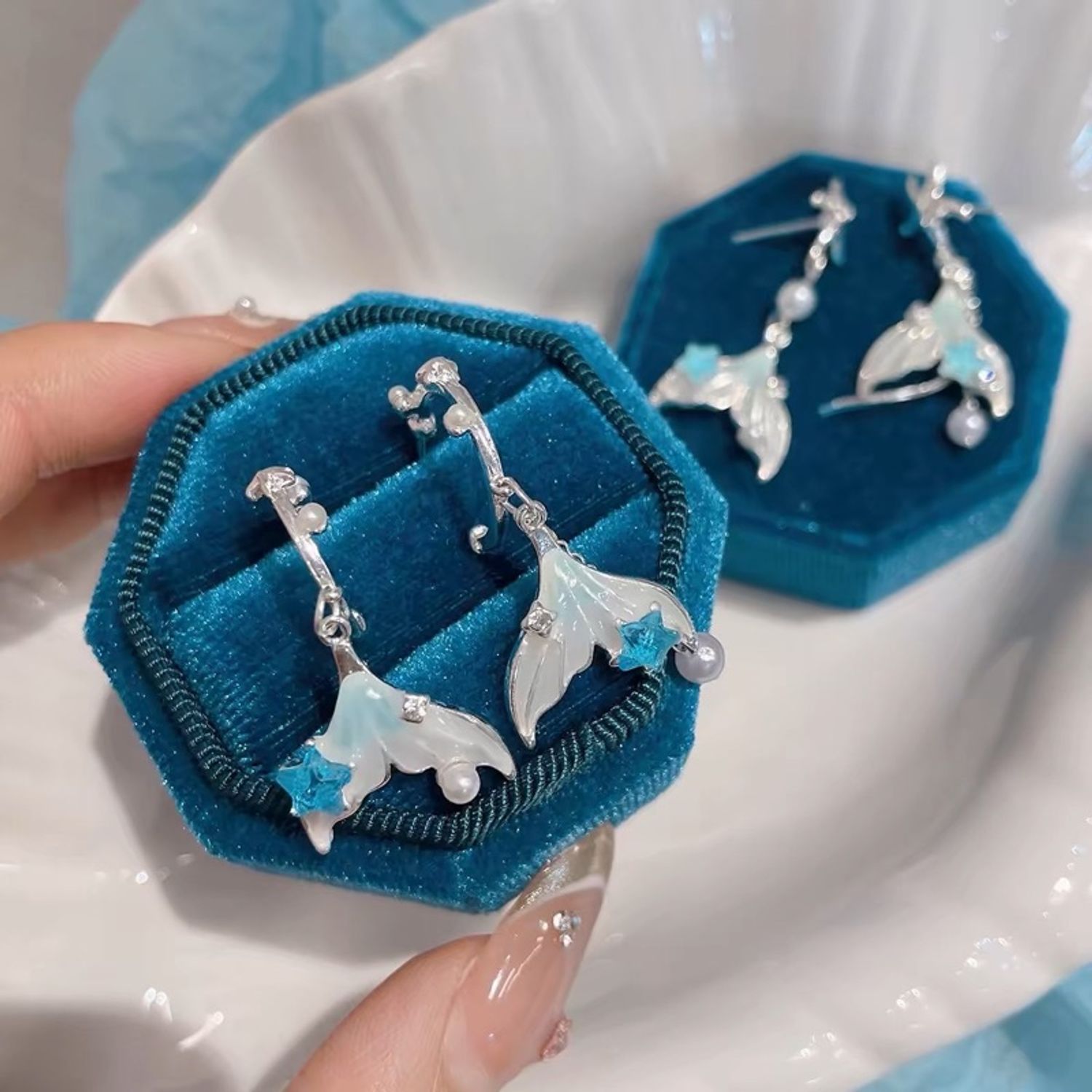 Лусын дагина ээмэг