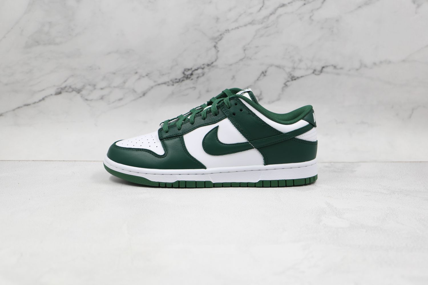 Nike Dunk Low Retro Michigan State Varsity Green 
