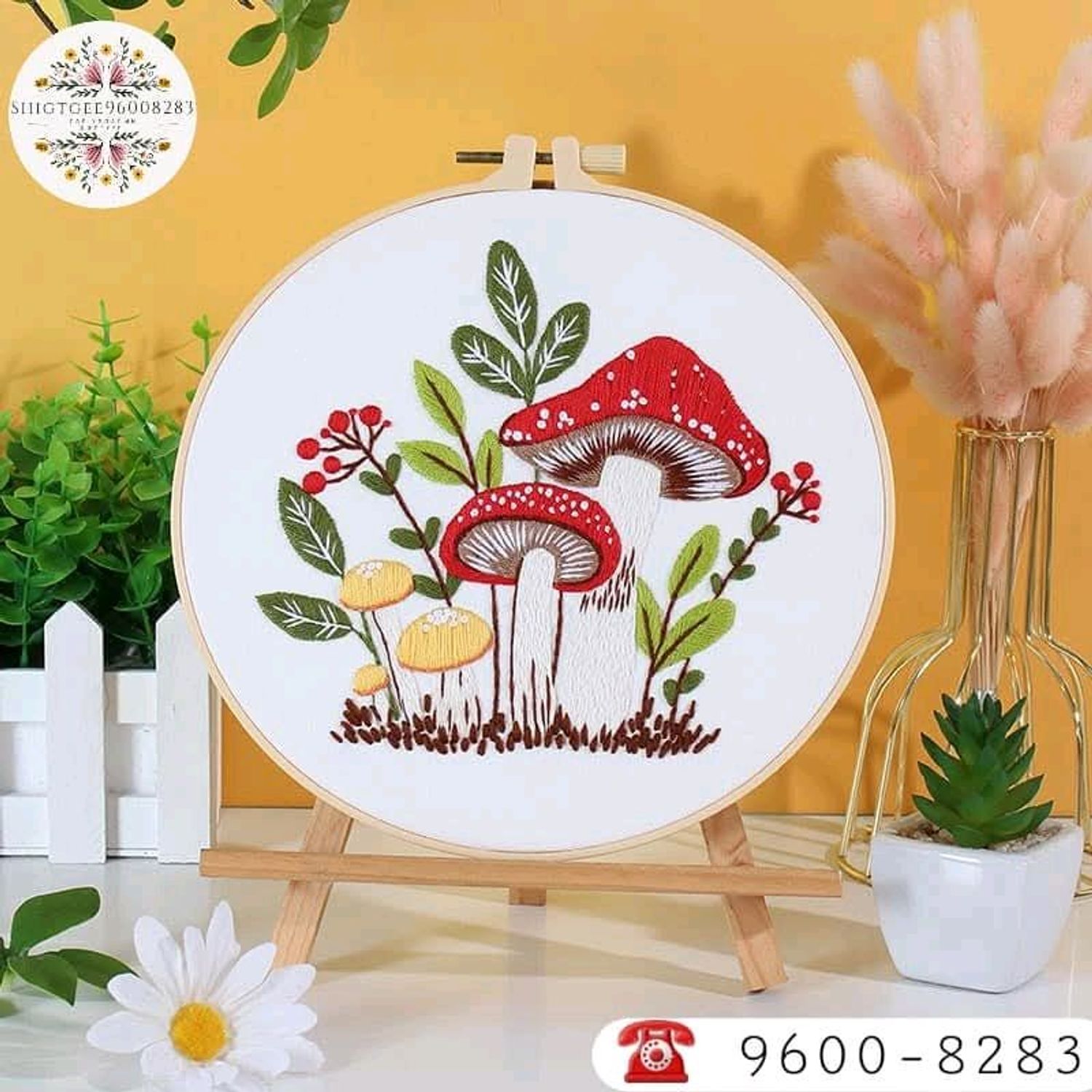 Мөөг уран хатгамал бэлдэц