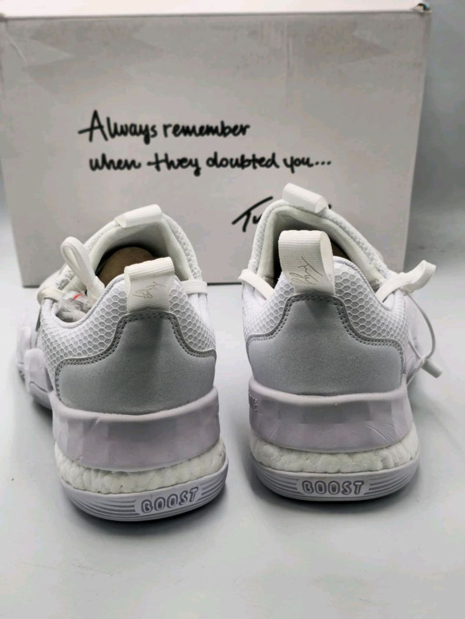 Adidas Trae Young GX6819