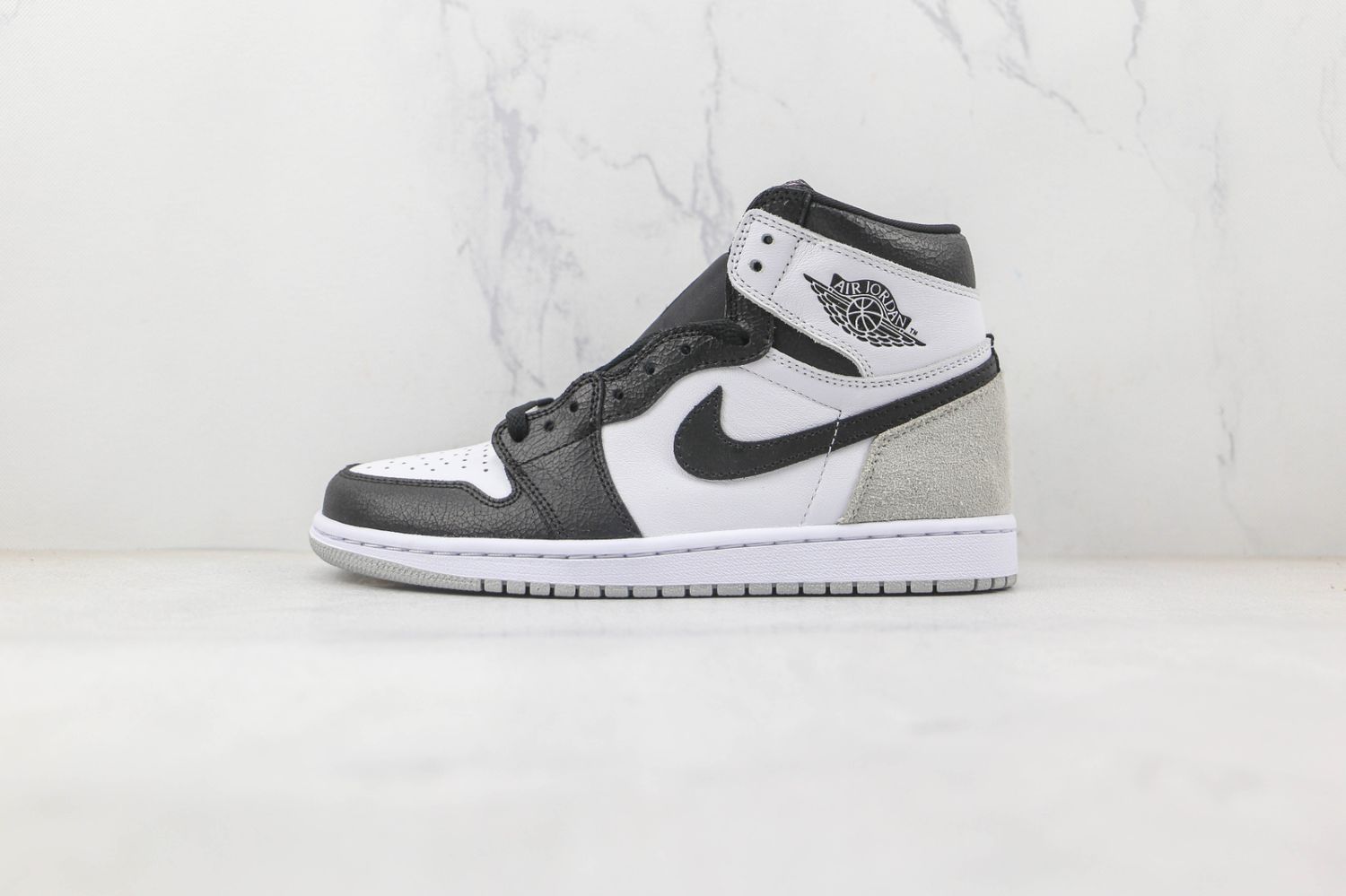Air Jordan 1 Retro High OG (White/Bleached Coral-Black)