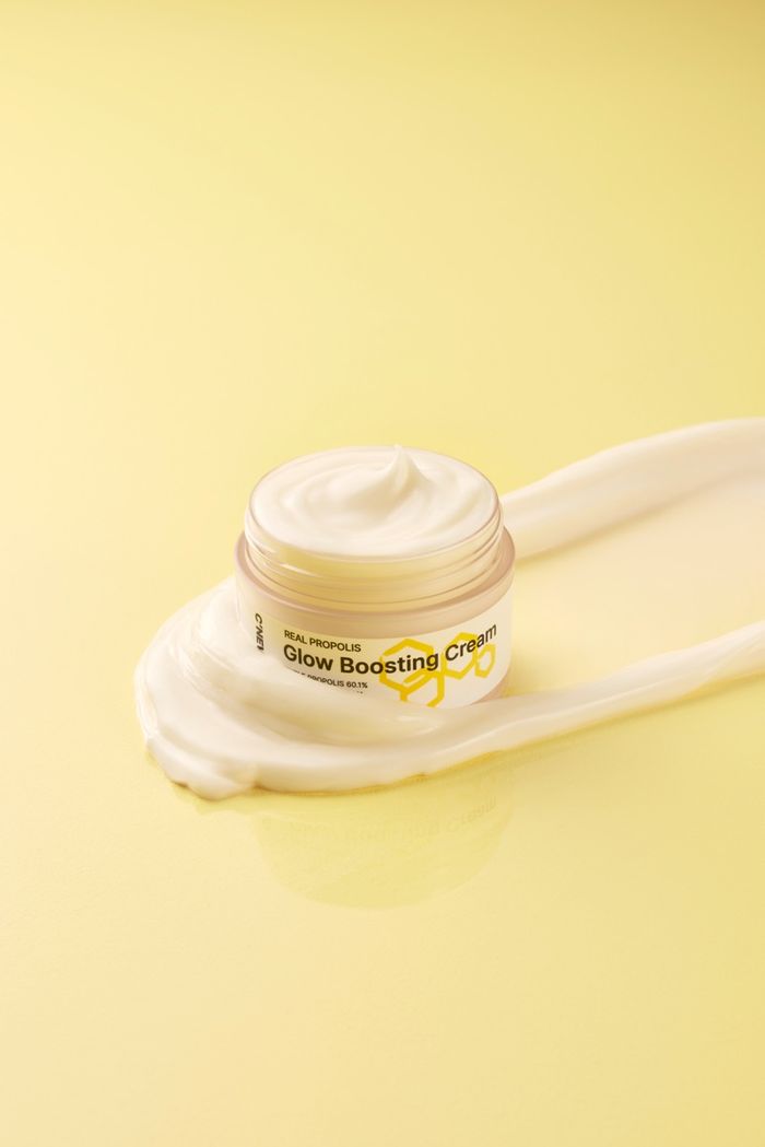 C New Lab Glow Boosting Cream