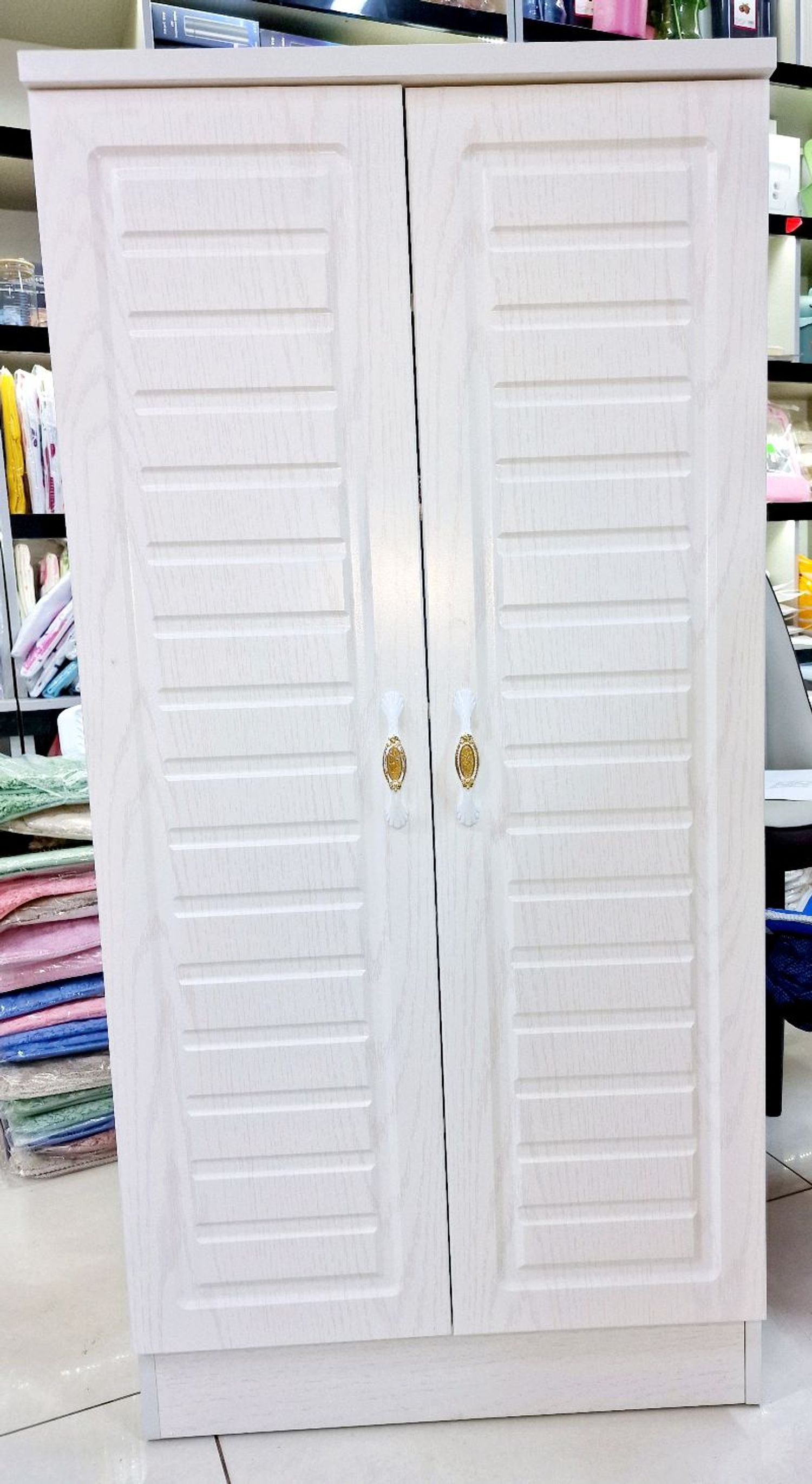 Гутлын тавиур, шүүгээ