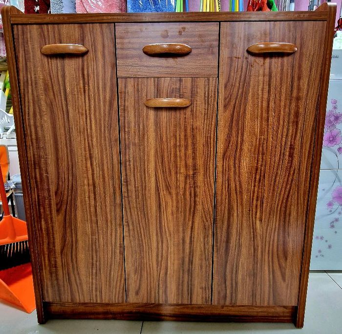 Гутлын тавиур, шүүгээ 