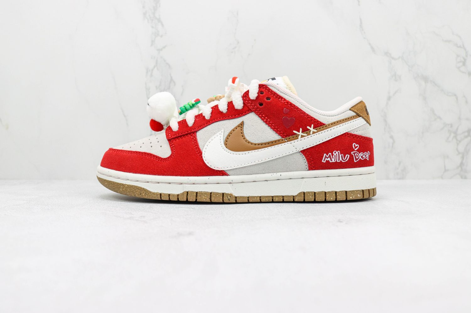 Nike SB Dunk Low 85 Christmas Red 