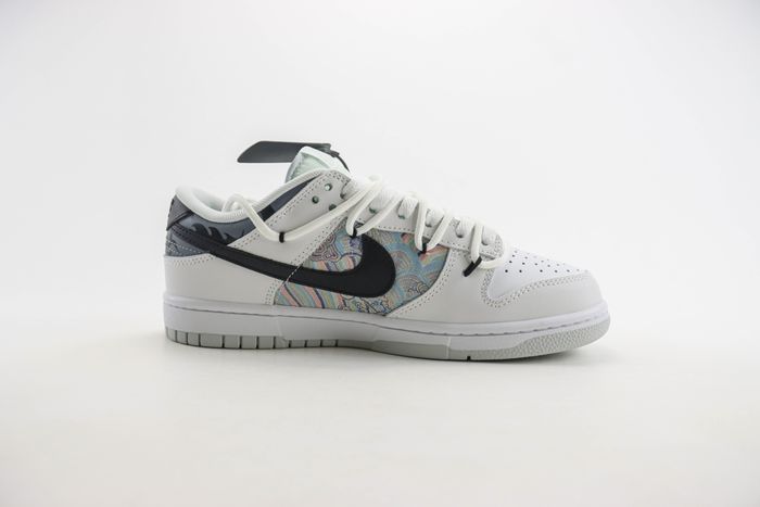  NK SB Dunk Low 77