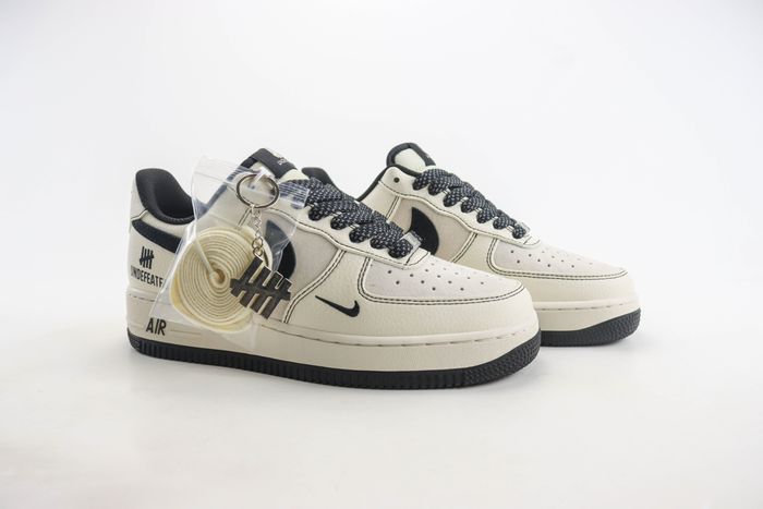 Nike Air Force 1 Low x Undefeated 12