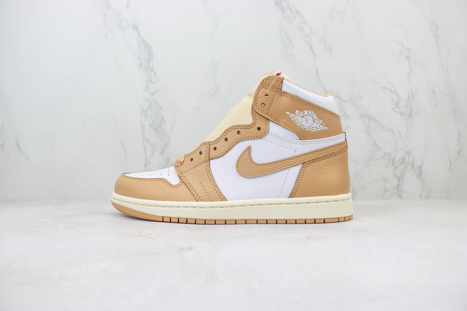 Jordan 1 Retro High OG Praline