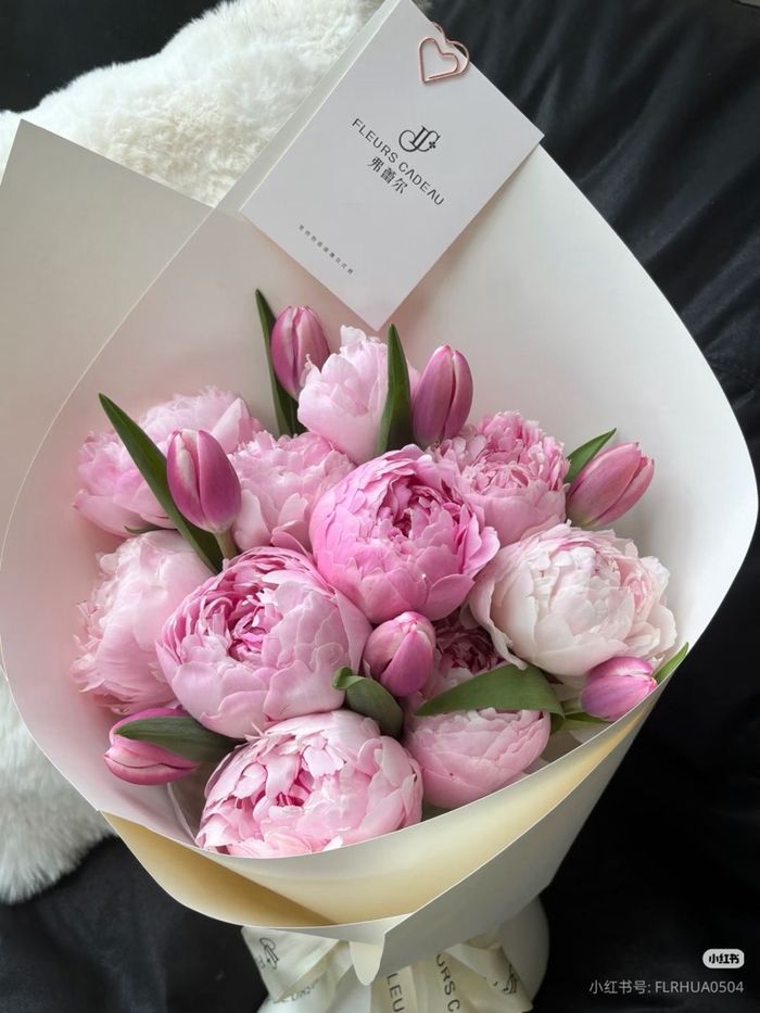 Цээнэ алтанзултай баглаа