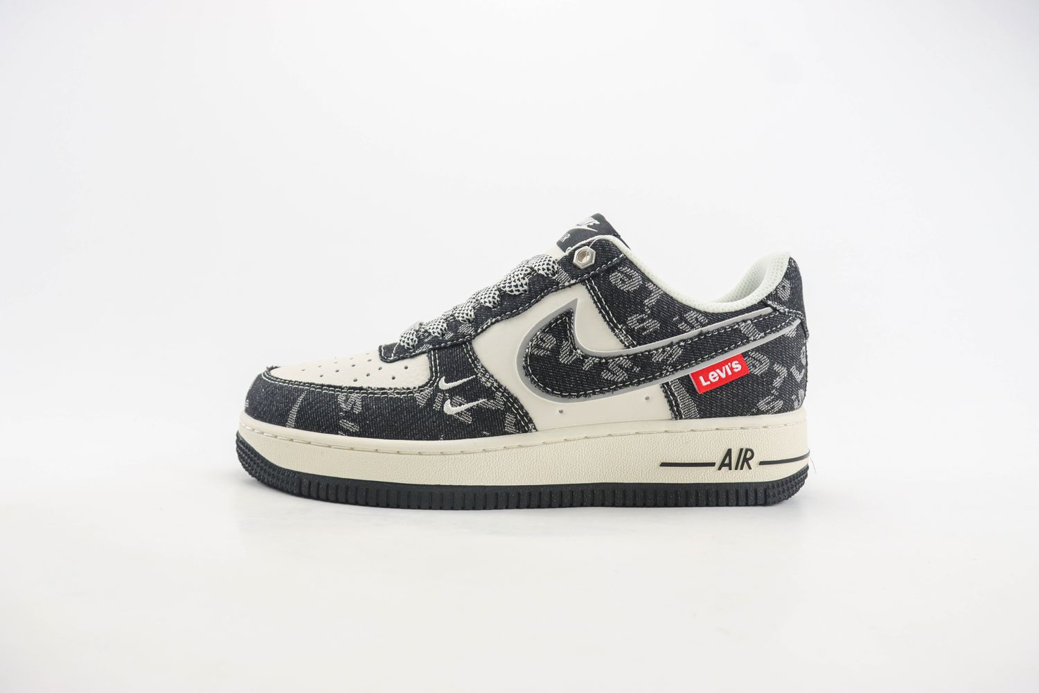 Nike Air Force 1 Low x levis 06