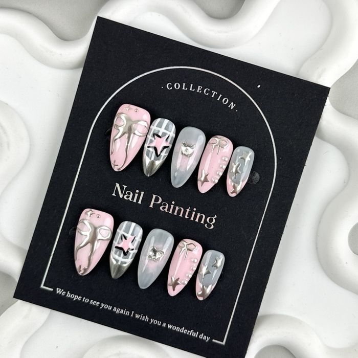 Наадаг хумс 