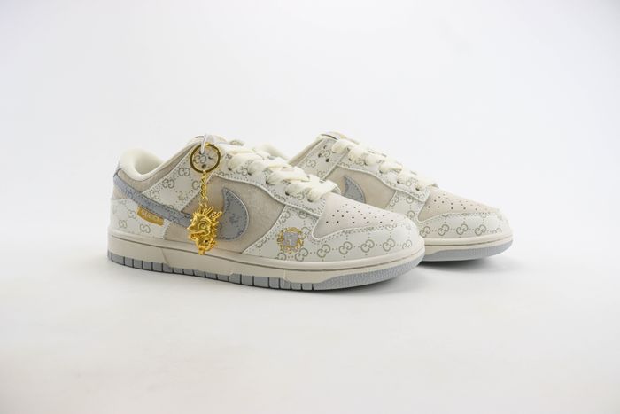 Nike SB Dunk Low x LV 25