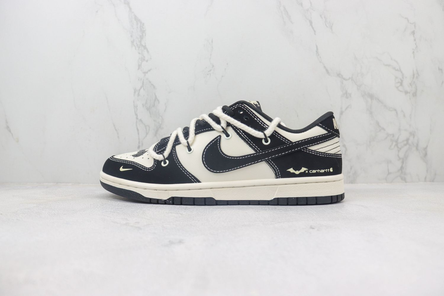 SB Dunk Low x DIY 04