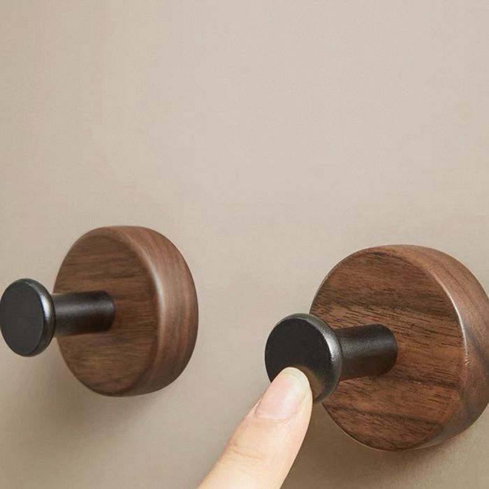 Угаалгын өрөөний ханын өлгүүр