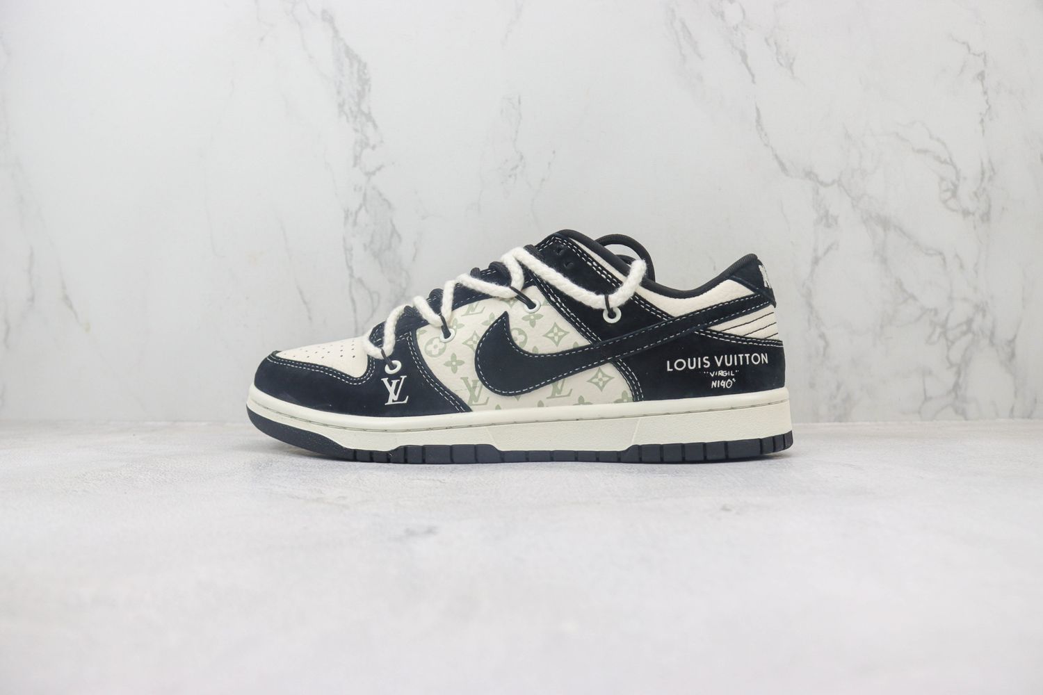 SB Dunk Low x Louis Vuitton 113