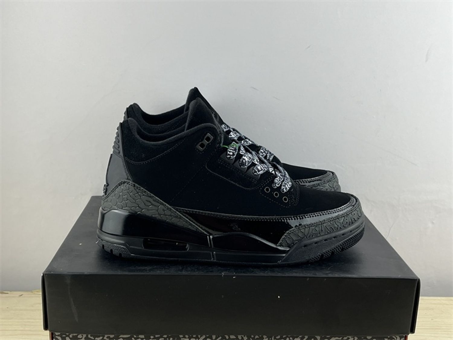 Air Jordan 3 “Black Cat”